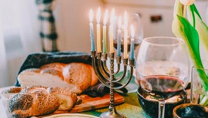 爱游戏app下载-中国足球职业俱乐部强化教练团队梯队构建，足球队教练组架构